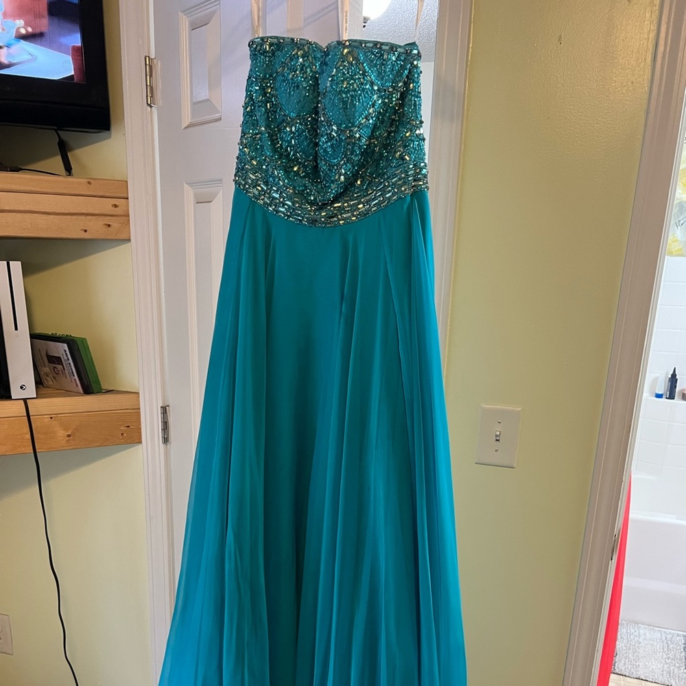 Prom dress